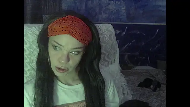 Snapshot of iva_spirit chatting on 01/08/25, 09:23 iva spirit online show from 01/08/25, 09:23