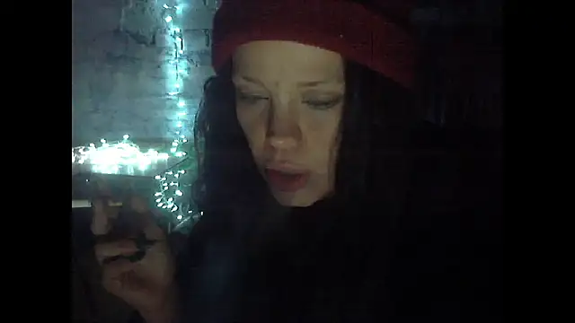 Snapshot of iva_spirit chatting on 02/04/25, 07:44 iva spirit online show from 02/04/25, 07:44