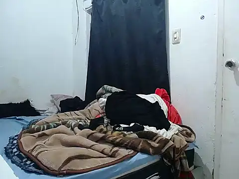 esjrobles online show from 09/29/25, 12:33
