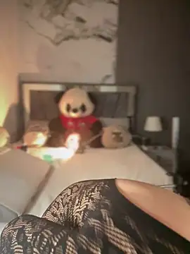 Pink Jazmin online show from 03/15/26, 12:39