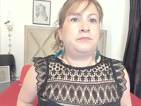 Snapshot of MonyCassius chatting on 12/05/25, 12:15 MonyCassius online show from 12/05/25, 12:15