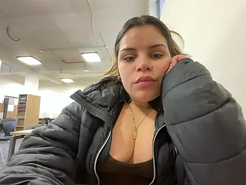 Snapshot of kittygatita48 chatting on 06/19/26, 03:07 kittygatita48 online show from 06/19/26, 03:07