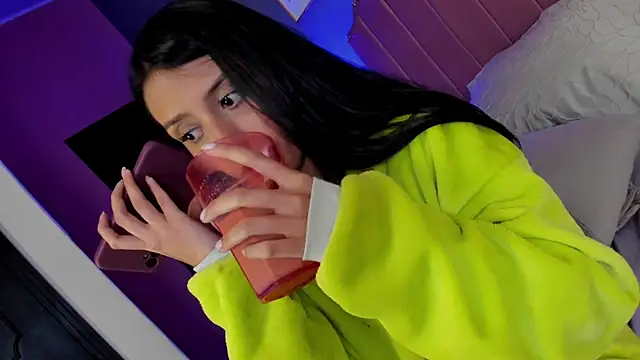 Snapshot of Arianny_DH chatting on 03/20/25, 08:20 Arianny DH online show from 03/20/25, 08:20