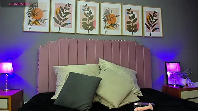 Snapshot of Arianny_DH chatting on 02/20/25, 03:45 Arianny DH online show from 02/20/25, 03:45