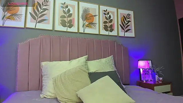 Snapshot of Arianny_DH chatting on 02/09/25, 04:25 Arianny DH online show from 02/09/25, 04:25