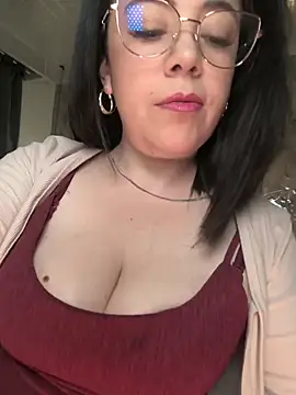 Bella fournier online show from 04/02/26, 12:40