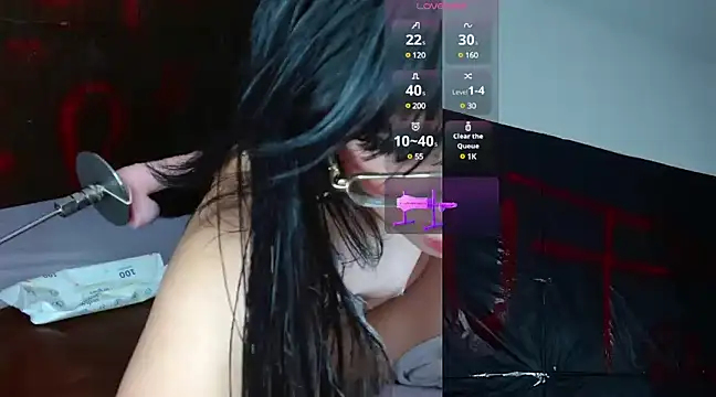 Snapshot of Raven_Whisper chatting on 03/06/25, 03:35 Raven Whisper online show from 03/06/25, 03:35