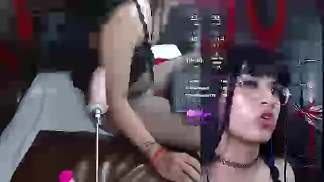 Snapshot of Raven_Whisper chatting on 03/13/25, 11:49 Raven Whisper online show from 03/13/25, 11:49