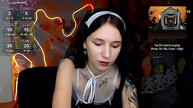 KarolinaBlacks online show from 10/31/25, 06:43