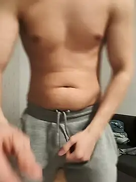 Snapshot of petibacsi96 chatting on 03/18/25, 05:23 petibacsi96 online show from 03/18/25, 05:23