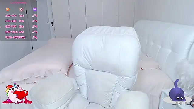 Snapshot of Sexyxiao_520 chatting on 10/25/25, 11:42 Sexyxiao 520 online show from 10/25/25, 11:42