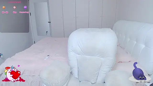 Snapshot of Sexyxiao_520 chatting on 10/21/25, 02:11 Sexyxiao 520 online show from 10/21/25, 02:11