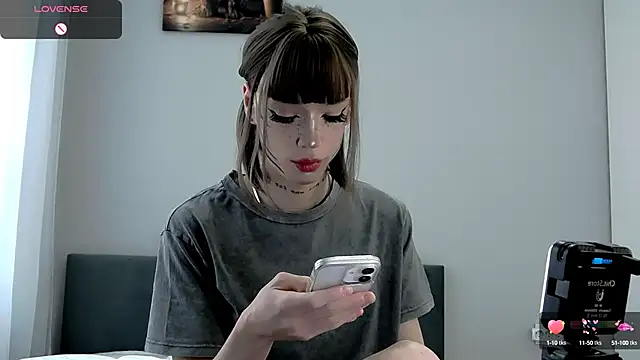 Snapshot of Dasha_M chatting on 02/20/25, 09:55 Dasha M online show from 02/20/25, 09:55