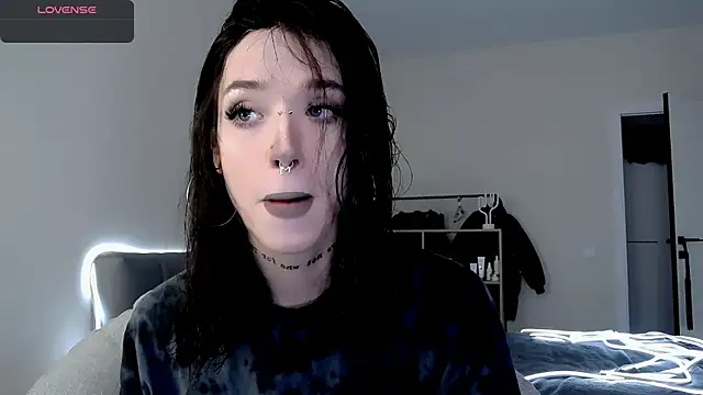 Snapshot of Dasha_M chatting on 10/18/25, 09:33 Dasha M online show from 10/18/25, 09:33