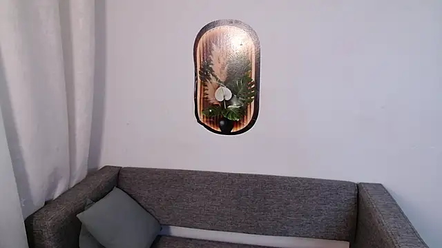 Snapshot of bellaa_love_ chatting on 06/18/26, 01:26 bellaa love online show from 06/18/26, 01:26