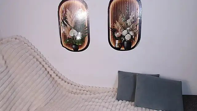 Snapshot of bellaa_love_ chatting on 04/22/26, 12:06 bellaa love online show from 04/22/26, 12:06