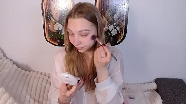 Snapshot of bellaa_love_ chatting on 05/12/26, 12:41 bellaa love online show from 05/12/26, 12:41
