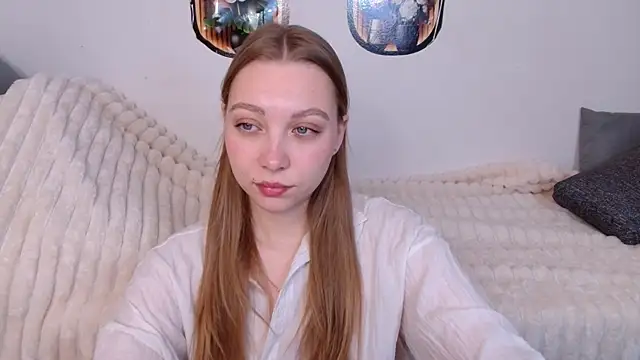 Snapshot of bellaa_love_ chatting on 04/13/26, 12:03 bellaa love online show from 04/13/26, 12:03