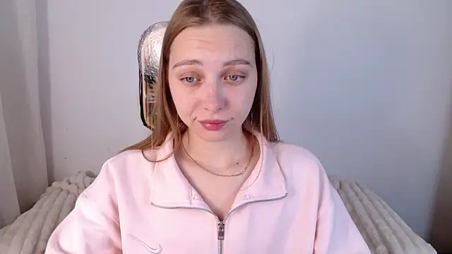 Snapshot of bellaa_love_ chatting on 05/25/26, 12:54 bellaa love online show from 05/25/26, 12:54