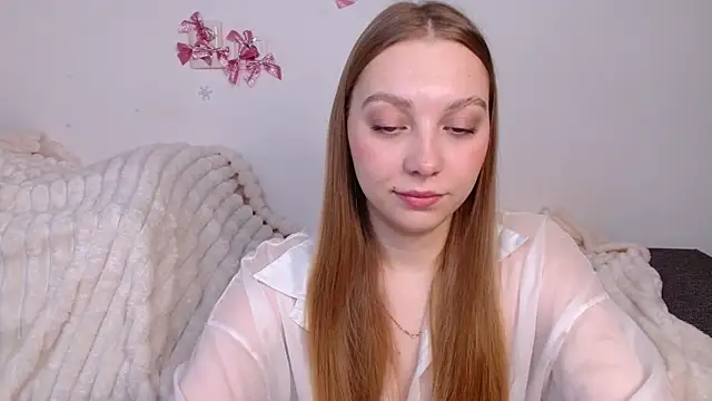 Snapshot of bellaa_love_ chatting on 03/18/26, 11:27 bellaa love online show from 03/18/26, 11:27