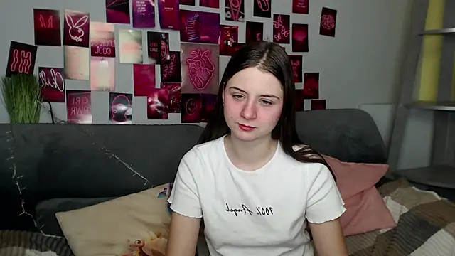 MilanaRoza online show from 10/25/25, 04:44