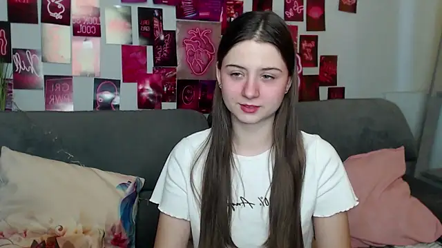 MilanaRoza online show from 10/26/25, 05:52