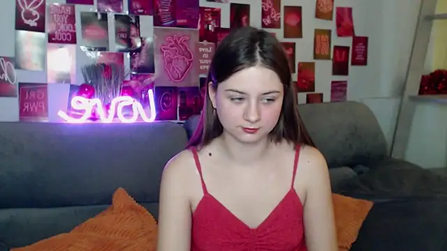 MilanaRoza online show from 11/30/25, 08:04