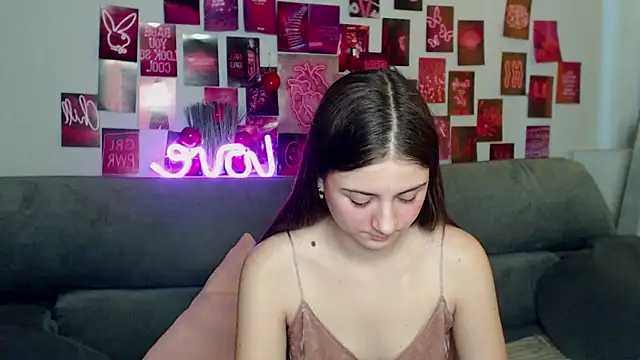 MilanaRoza online show from 11/16/25, 06:07