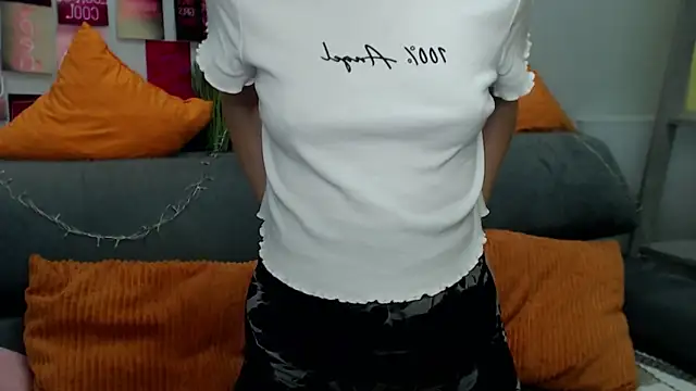 MilanaRoza online show from 10/26/25, 05:57