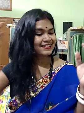 yoursweety09 online show from 10/28/25, 01:54