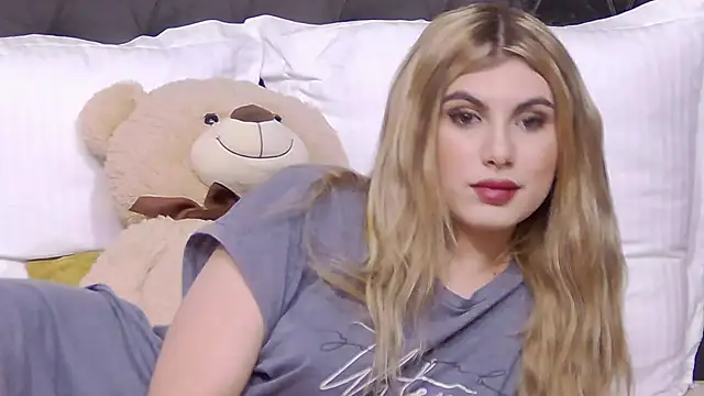 Snapshot of AnisiaConnor chatting on 09/25/25, 06:14 AnisiaConnor online show from 09/25/25, 06:14