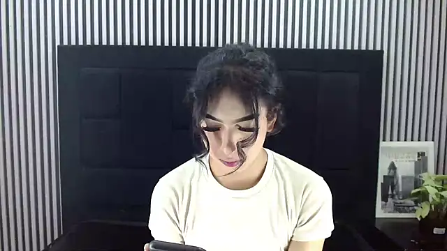 Eban Dustan online show from 09/30/25, 04:40