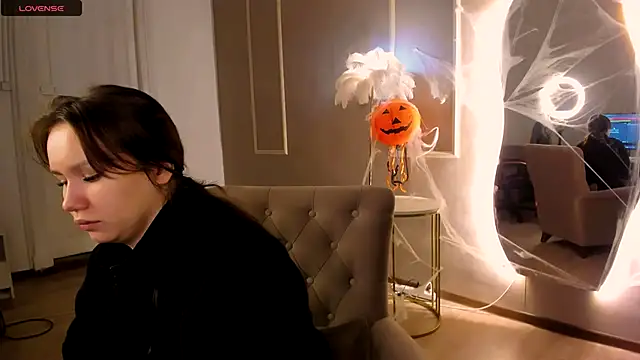 Snapshot of Alisia_Mars chatting on 10/15/25, 05:39 Alisia Mars online show from 10/15/25, 05:39