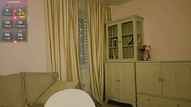 Alisia Mars online show from 11/29/25, 05:18