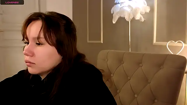 Snapshot of Alisia_Mars chatting on 09/26/25, 05:36 Alisia Mars online show from 09/26/25, 05:36