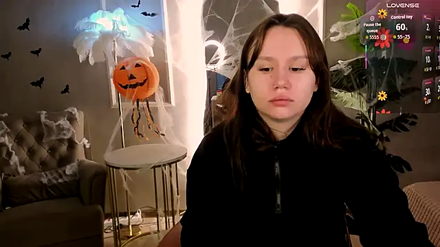 Snapshot of Alisia_Mars chatting on 10/19/25, 05:21 Alisia Mars online show from 10/19/25, 05:21