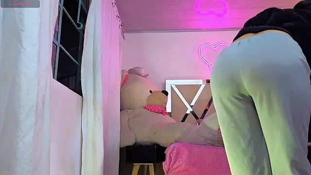 Laylafoxy tay online show from 01/17/26, 03:21