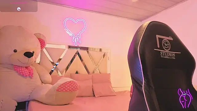 Laylafoxy tay online show from 12/21/25, 03:08