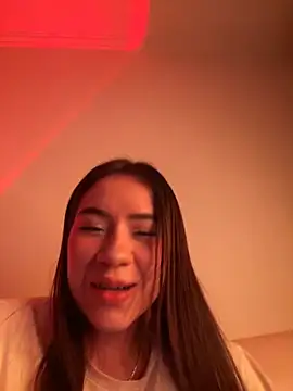 Im Valen Cute online show from 11/25/25, 03:40