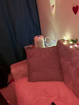 Im Valen Cute online show from 03/08/25, 12:44