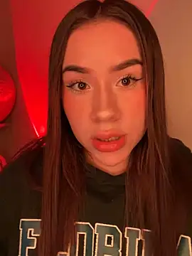 Im Valen Cute online show from 11/29/25, 04:12