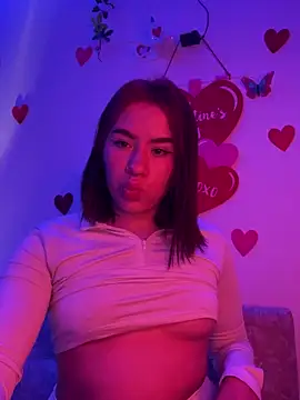 Im Valen Cute online show from 02/08/25, 12:38