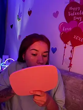 Im Valen Cute online show from 02/06/25, 11:37