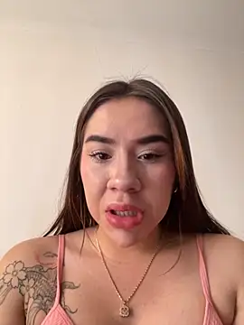 Im Valen Cute online show from 11/04/25, 04:22