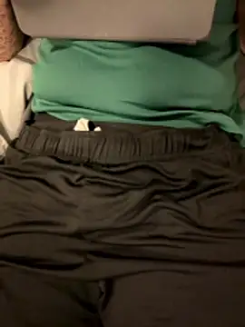 Dan8736 online show from 10/26/25, 01:44