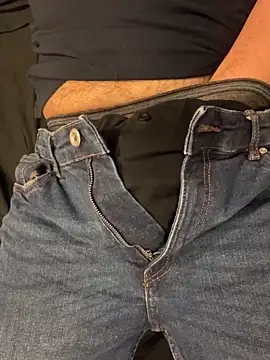 Dan8736 online show from 11/27/25, 08:20