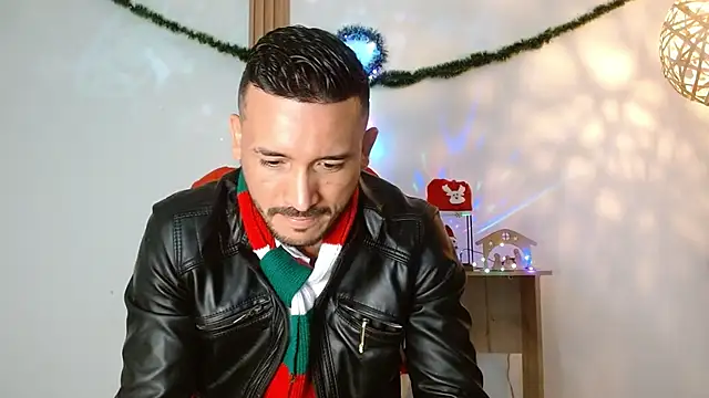 Reiko 85  online show from 12/02/25, 03:14