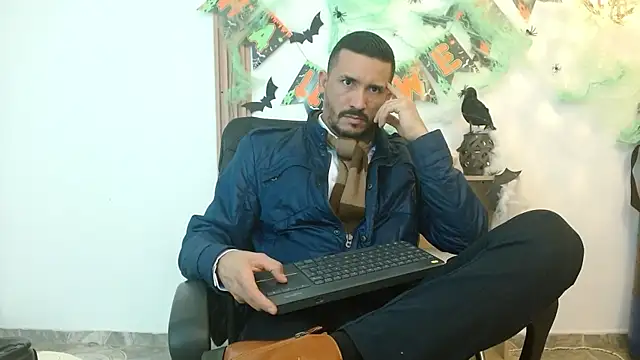 Reiko 85  online show from 10/18/25, 07:49