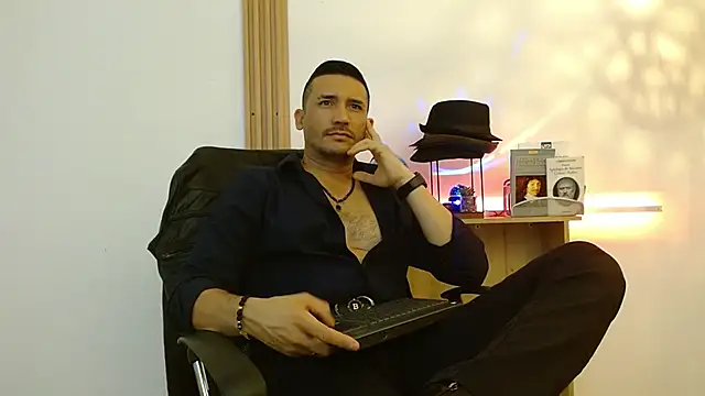 Reiko 85  online show from 11/03/25, 07:50