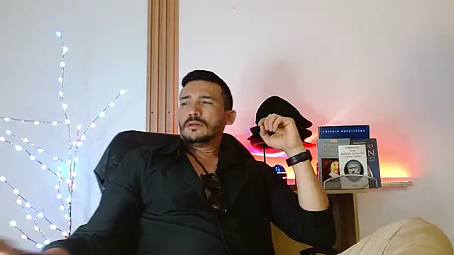 Snapshot of Reiko_85_ chatting on 01/07/26, 03:28 Reiko 85 online show from 01/07/26, 03:28